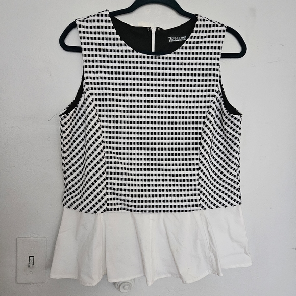 EUC New York & Company Black and White Peplum Blouse | XL - Picture 1 of 3